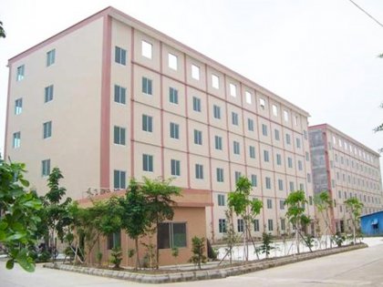 潁泉循環工業園廠房外墻涂裝